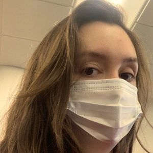 Meet your Posher, Danielle